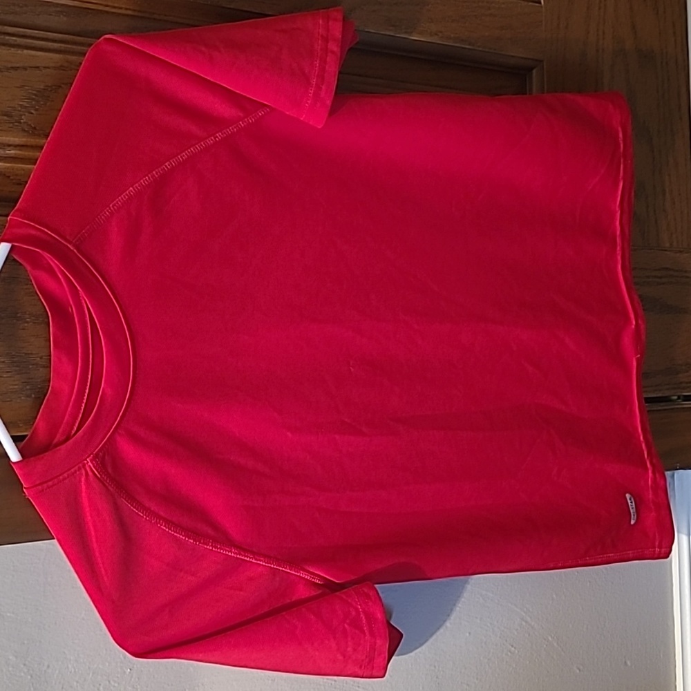 Boys Red Starter t-shirt XL 14-16